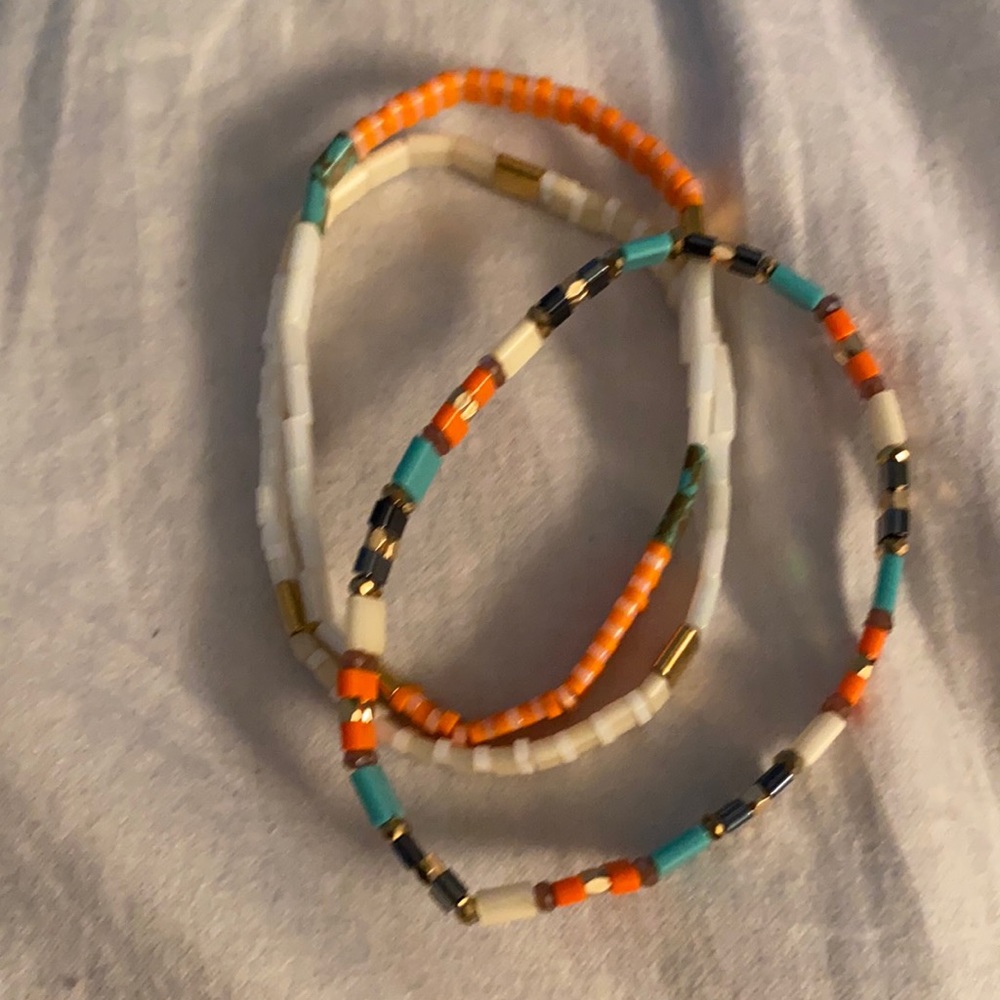 Set of 3 Shashi stretch bracelets!